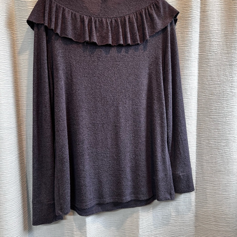 Agnes&Dora Ruffle Sweater D.Navy - Picture 2 of 2